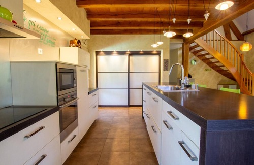Rampieux Cottage | Spacious Rural Retreat with Private Pool, Trampoline, Baby Equipment, and More