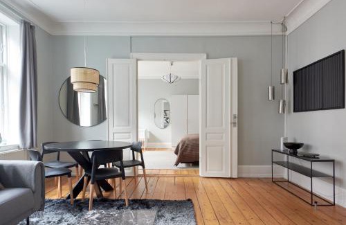 København V Apartment | Spacious Scandinavian 3BR Apartment in Vibrant Area