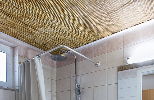 Galatas Apartment | Spacious Sea View Studio