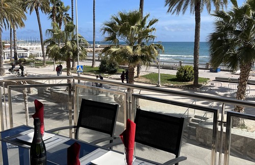 Sitges Town Center Apartment | Spacious seafront apartment in the heart of Sitges