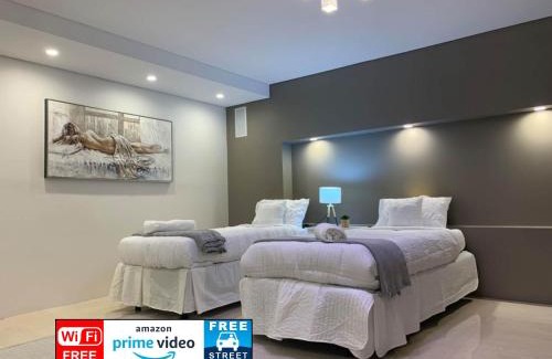 Putney Apartment | Spacious Studio-2 Beds, Short drive to Parklands & Olympic