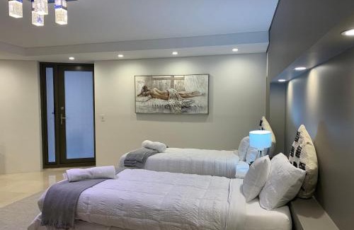 Putney Apartment | Spacious Studio-2 Beds, Short drive to Parklands & Olympic