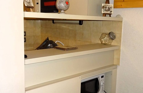 Les Gets Apartment | Spacious Studio Duplex in Les Gets - Sleeps 6, Garage, Near Slopes and Shops