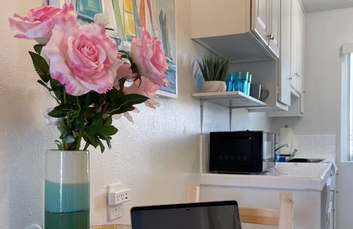 Gardena Apartment | Spacious Studio in the heart of Gardena.