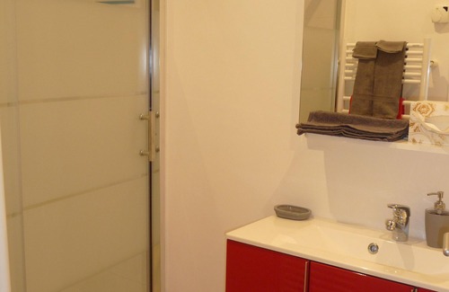 Gagny Apartment | Spacious Studio of 45 m2