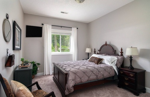 Sherwood - Tualatin South Other | Spacious Suite on Oregon Equestrian Estate