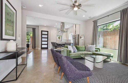Govalle House | Spacious Sunlit Home | Heated Pool