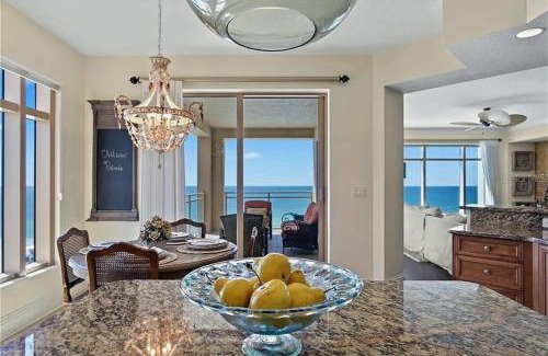 Clearwater Beach Apartment | Spacious Three-Bedroom Apartment with Stunning Water Views