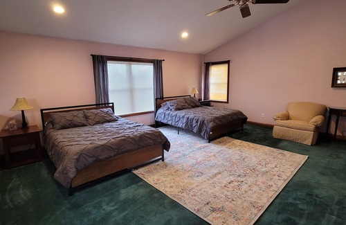 Lakeview House | Spacious Three level lakefront Home