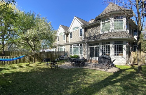 Tenafly House | Spacious Townhouse in quiet upscale Tenafly, NJ