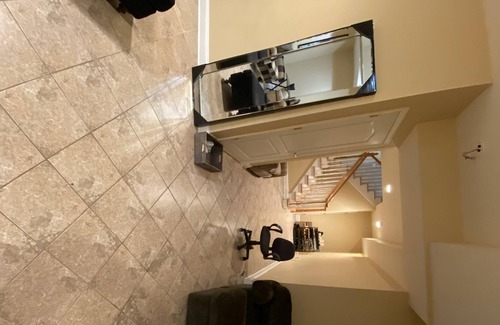 Cresskill House | Spacious Townhouse in quiet upscale Tenafly, NJ