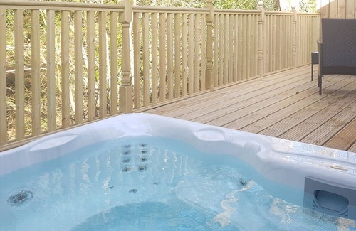 Saundersfoot Ski Chalet | Spacious two bedroom bungalows with one double and a full size bunk bed and single bed.