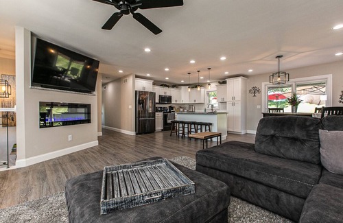 Dubuque House | Spacious Updated Home within Minutes to Shopping & Restaurants!