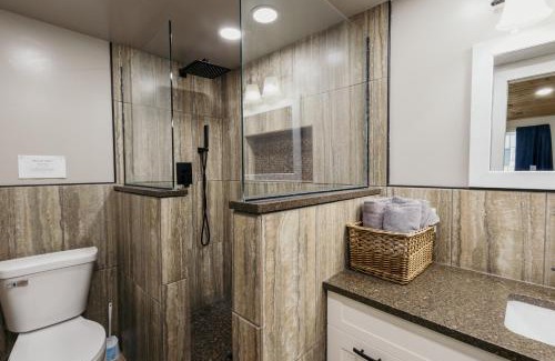 Trowbridge Park House | Spacious & Updated MQT Home - HotTub - Backyard