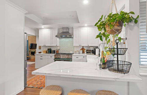 Pinole House | Spacious & updated pet friendly house near San Francisco!