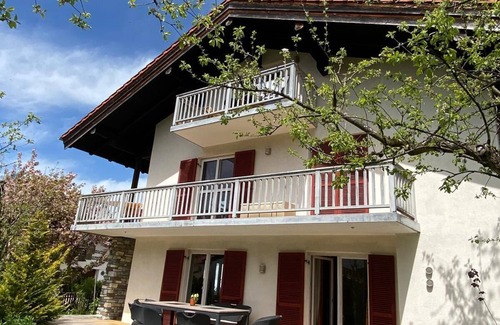 Inzell Apartment | Spacious vacation apartment with terrace and garden