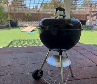 North Las Vegas House | Spacious Vegas Home, BBQ, H-Speed Wi-Fi, Sleeps 11