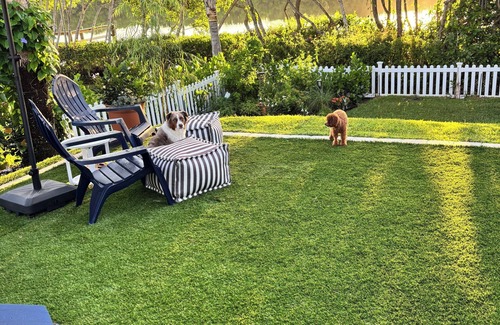 Vero Beach House | Spacious Vero Beach waterfront pool home. Pet friendly