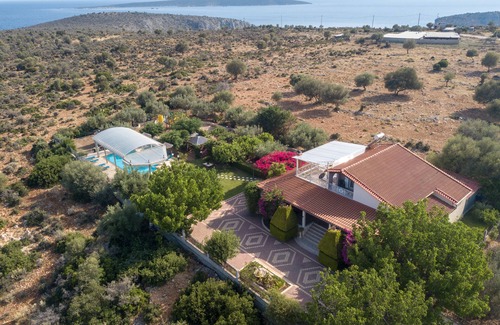 Nafplio Villa | Spacious Villa with heated pool that becomes indoor