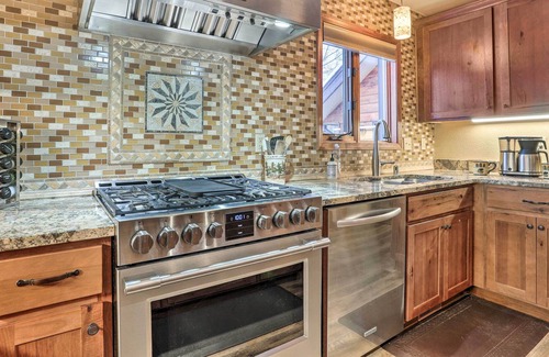 Wasilla House | Spacious Wasilla Home - 3 Mi to Downtown!