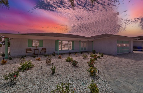 Apollo Beach House | Spacious waterfront home in Apollo Beach w/private swimming pool and boat dock.