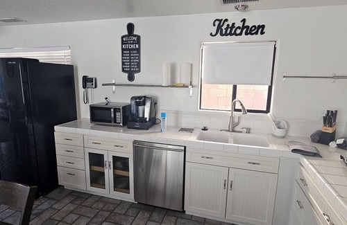 Parker Strip House | Spacious waterfront 4 bedroom home with WiFi, AC on Parker Strip with dock views