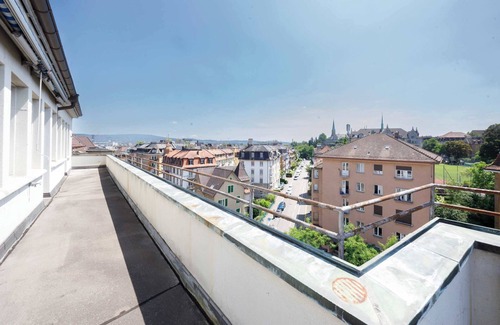 Sihlfeld Apartment | Spacious Zurich Apt, Huge Terrace & Views