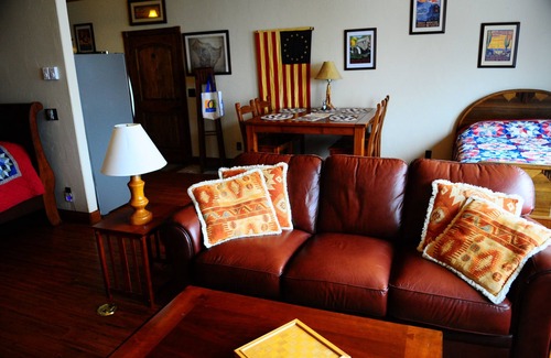 Lead Cabin | Spearfish canyon vacation home 15 minutes from Terry Peak Ski Area & Deadwood.