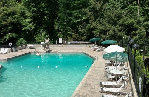 Chalet Village North Cabin | Special Fall Rates - Location, Luxury Cabin, Views, Hot Tub, Fire Pit, 5 Stars