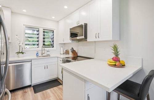 Lihue Condo | Special! Garden Breeze Retreat – Newly Renovated & New to Our Management