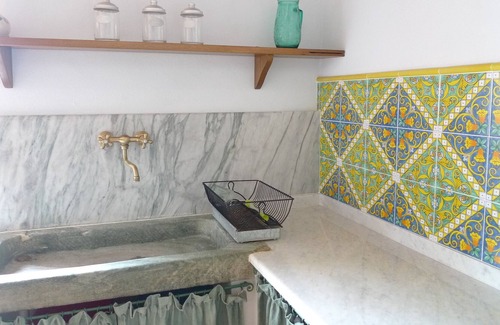 Coreglia Antelminelli House | Special 17century villa, fabulous garden, view, private pool, walk to restaurant
