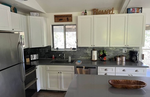 Lakehead House | Special $ Now - Awesome Lake Views - Single Floor - Shasta Lakeshore Retreat #5