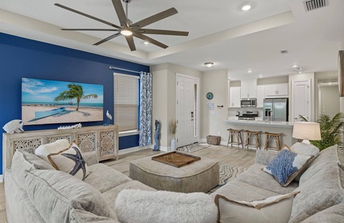 Naples Villa | Special Offers! Amenity-rich Naples Villa w/Pool near Golf & Beaches