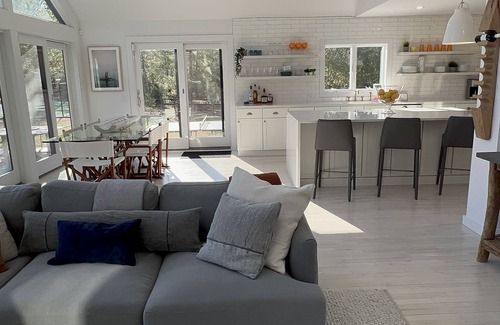 East Hampton Ski Chalet | Spectacular 5 acre secluded private gem