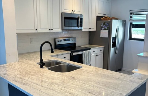 Hutchinson Island South Condo | Spectacular 7th floor condo on the beach, south east Corner unit