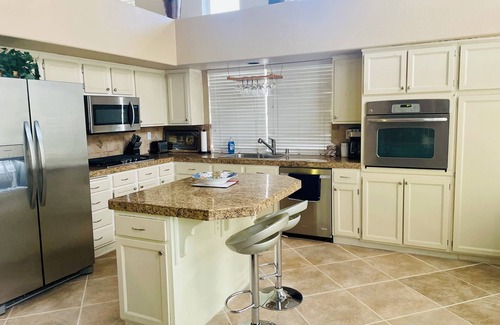 Summerlin House | Spectacular home full of comforts and convenience w pool/spa in tropical setting