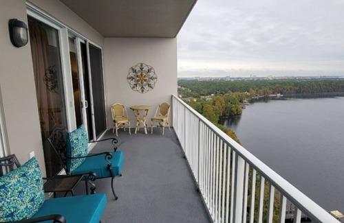 Florida Central Atlantic Coast Condo | Spectacular Lakefront Condo at Disney's Doorstep - just 1 mi. to Disney Springs!