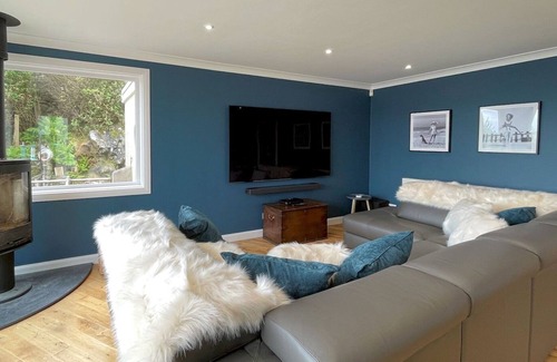 Sandyhills House | Spectacular Luxury Cliff Top Tower with Sea Pool Pass The Keys