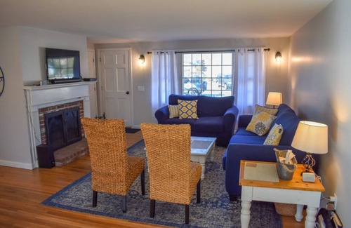 South Dennis House | Spectacular newly renovated 3 bedroom- Bayside neighborhood close to beaches