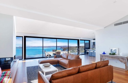 Killcare Heights House | 'Spectacular Ocean Views' by Accom Holidays