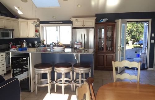 North Eastham House | Spectacular One-of-a-Kind Vacation Home and Guest Cottage on Cape Cod Bay!