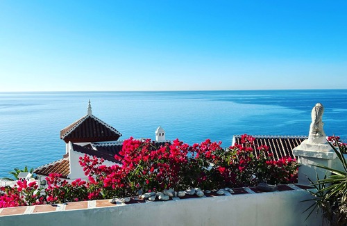 Urbanizacion Ladera del Mar Apartment | Spectacular panoramic sea view in Nerja. Sun from sunrise to sunset.