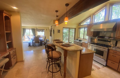 Hailey House | Spectacular,peaceful Sun Valley Mountain View Home ,2Acr,Access to Private Lake.
