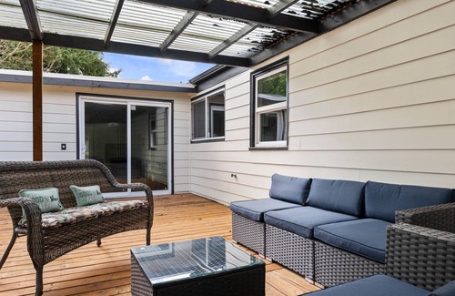 Cedar Hills House | Spectacular Single Level Estate, Pet Friendly, Huge Fully Fenced Backyard, Covered Patio, Game Room