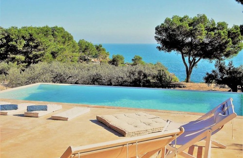 L'Ametlla de Mar Ski Chalet | Spectacular tower in front of the sea