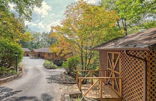Franklin Cabin | Spectacular Views, Screened Porch, Peaceful