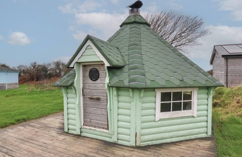 Hartland Cottage | SPEKES MILL, pet friendly, with a garden in Hartland