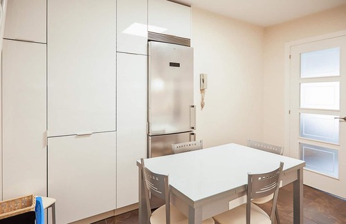 Manon Apartment | Spend relaxing vacations in Viveiro ? a short walk from the beach.