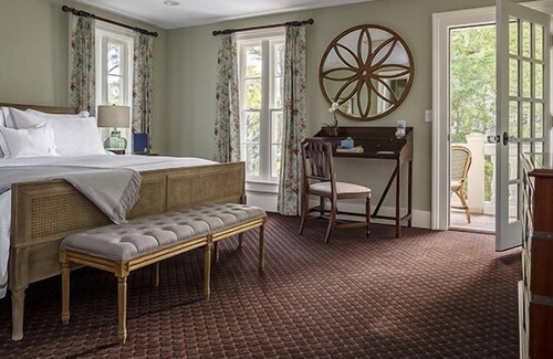 Mystic Hotel | Spicer Mansion