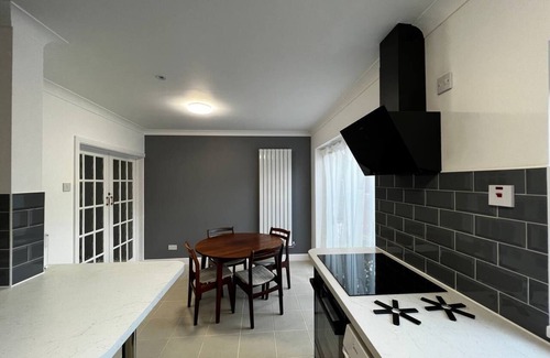 Stoke-on-Trent House | Spingfields House! Close to Stoke Hopsital